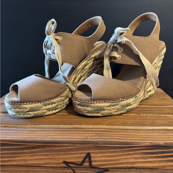 Tory Burch Espadrilles Wedges - Picture 6 of 12